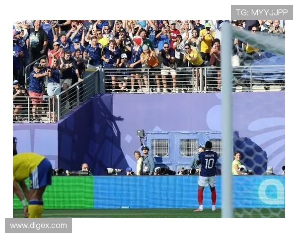 法国3-0大胜瑞典：2026世界杯淘汰赛首战强势过关